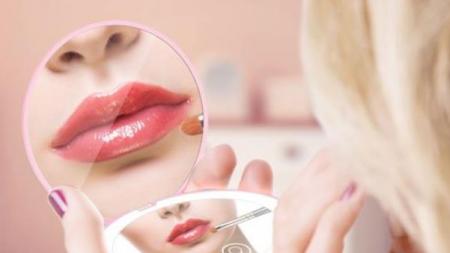 LED cosmetic mirror manufacturers talk about whether the material behind is toxic