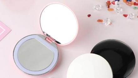 Portable LED makeup mirror illuminates your beauty anytime and anywhere
