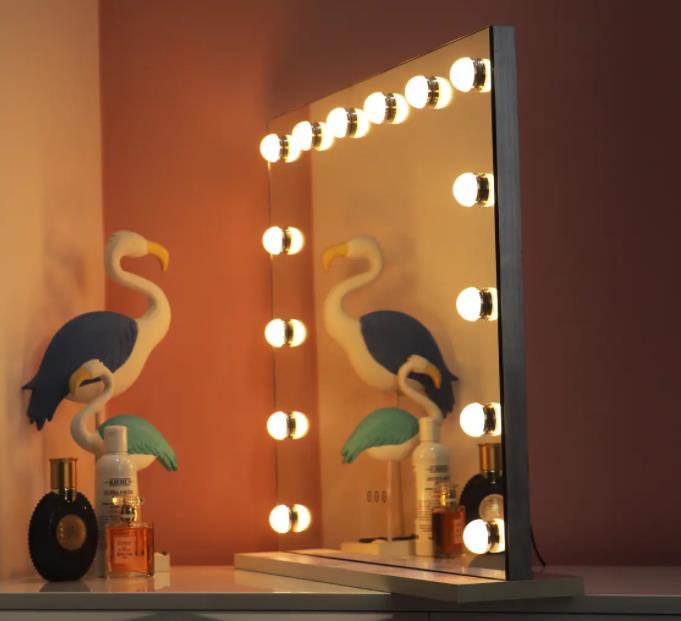Hollywood makeup mirror 14 light bulbs