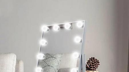 How to Choose Vanity Mirror Lights Bulbs and Strips
