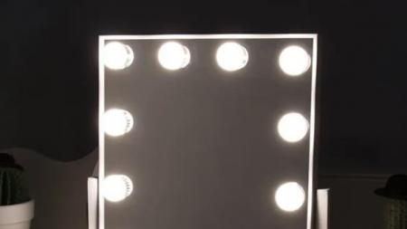 Analysis of the Features of Hollywood Makeup Mirrors,Makeup Mirror Bulbs,and Mirror Lights