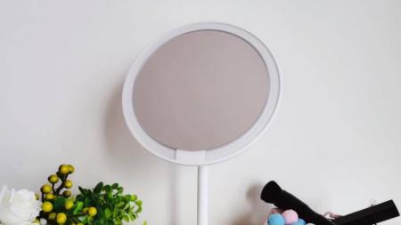 LED Makeup Mirror Leading the New Era of the Makeup Industry
