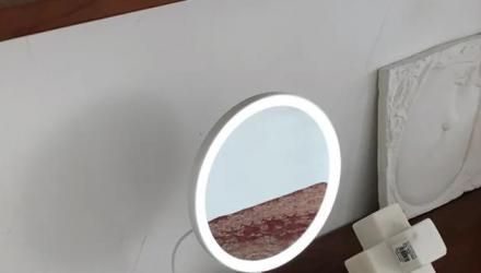 Small LED Makeup Mirror A Portable Beauty Tool